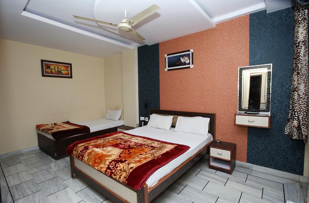 Oyo 15242 Hotel Rathi Palace Jaipur Buitenkant foto