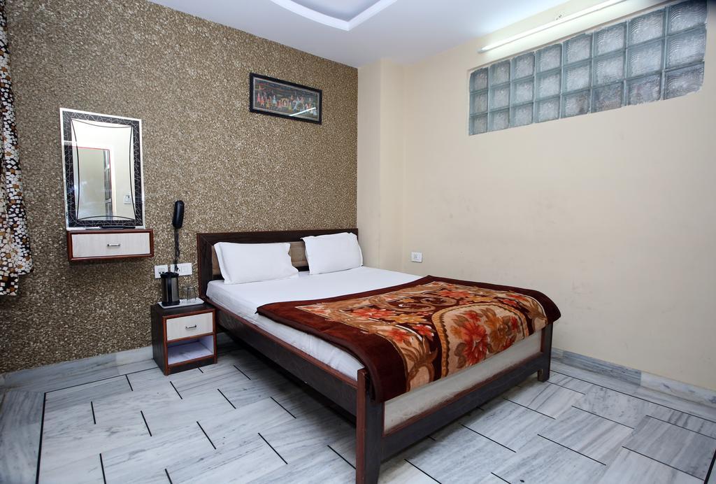Oyo 15242 Hotel Rathi Palace Jaipur Buitenkant foto
